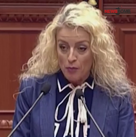 Deputetja që zëvendësoi Bashën nuk di as të lexojë… (VIDEO)
