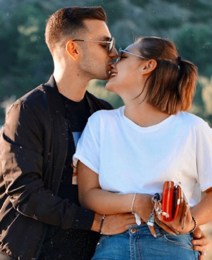 Aktori i njohur i humorit flet për planet e martesës me partneren e tij