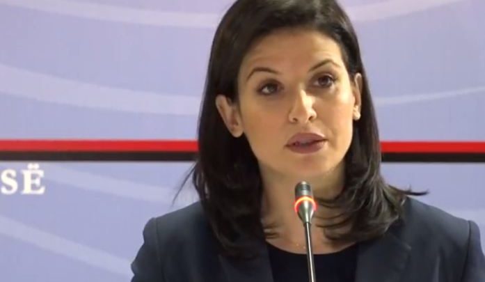 Gjonaj-magjistratëve të rinj: Keni në dorë shpatën dhe çekiçin!