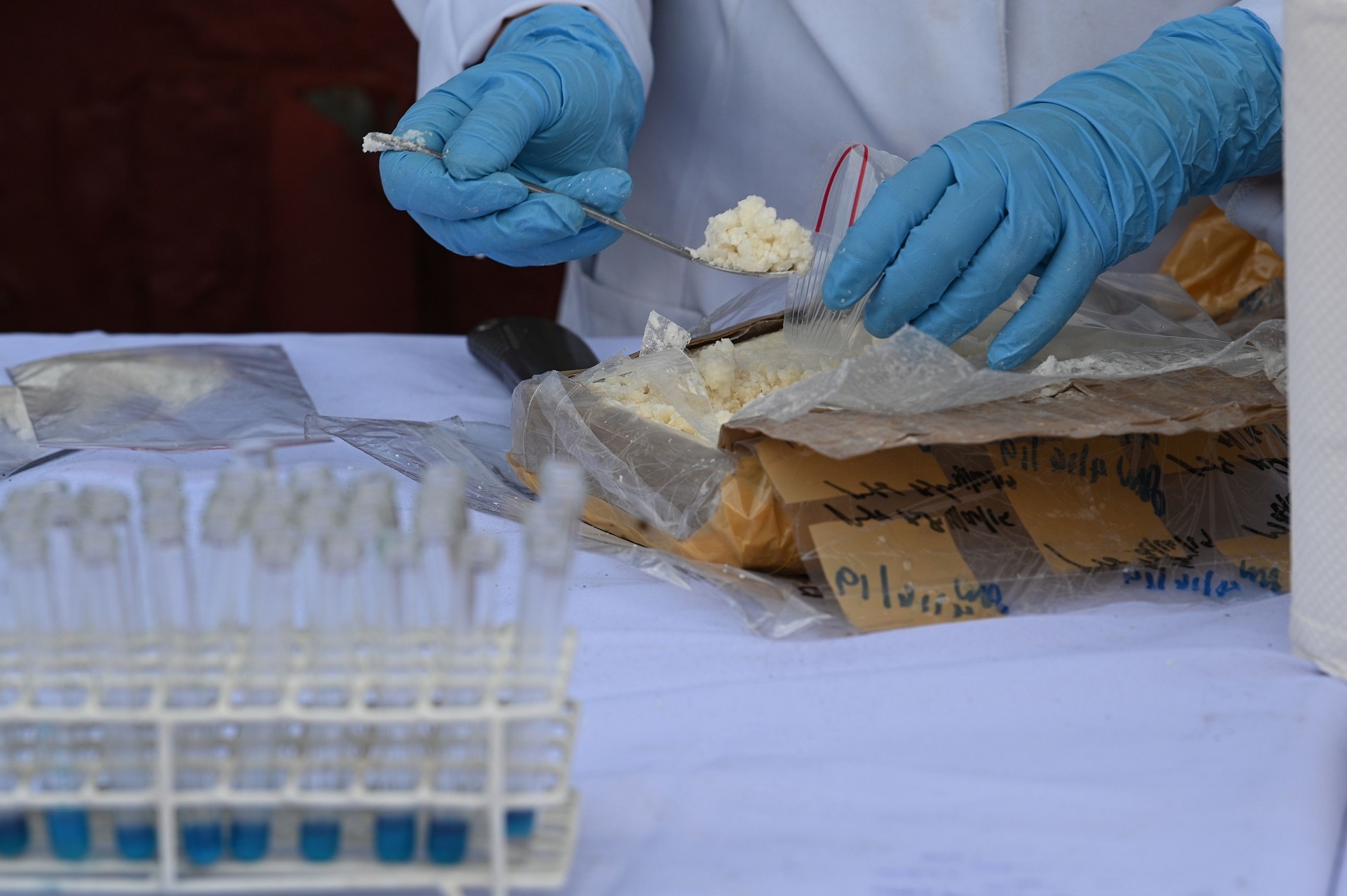 Dënohet me 15 vite burg për posedim kokaine, rezulton se ishte qumësht pluhur