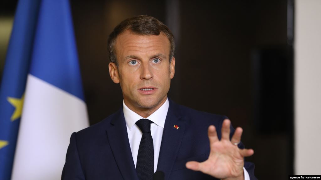 Zëri i Amerikës: Franca kërkon shtyrjen e negociatave për Shqipërinë