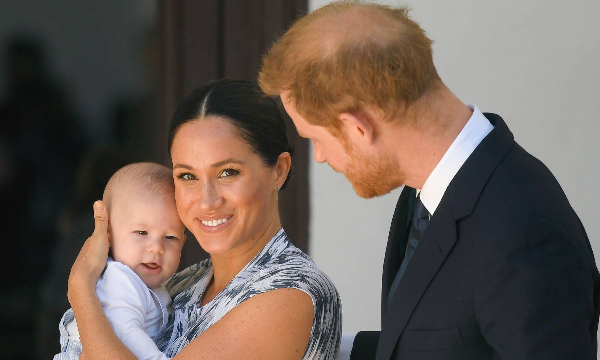 Meghan preket gjatë intervistës, fansat bëjnë gjestin e papritur për të