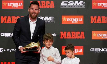 Mesi merr çmimin, djemtë e tij “kapen” për Këpucën e artë