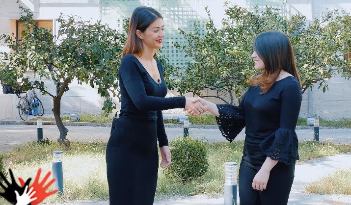 Nuk i njohën diplomën e Durrësit, letra e vajzës që mbërriti në duart e Ramës (VIDEO)