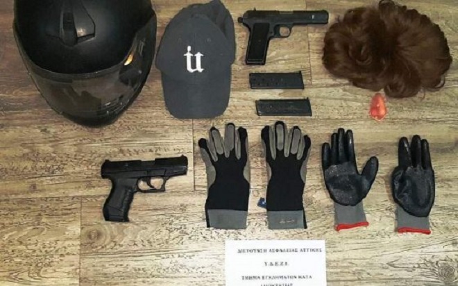 Armë, paruke dhe doreza, kapen mat të rrezikshmit në Greqi, njëri prej tyre shqiptar