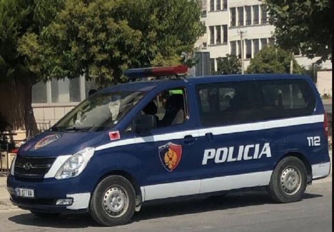 Dhunon zyrtarin e Kadastrës në Tropojë, arrestohet 63-vjeçari