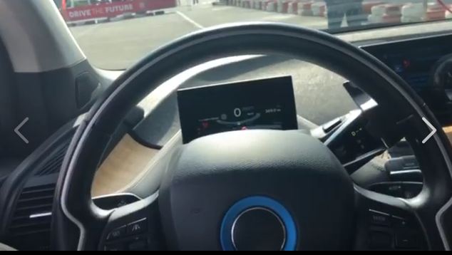 VIDEO/ Rama i jep makinës pa prekur timonin me dorë: Ju rrofshin patentat të gjithëve ju