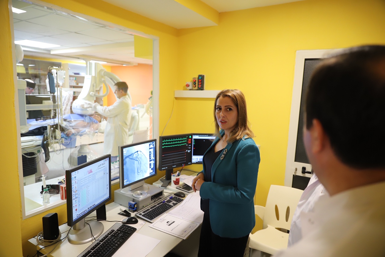 Ulen rradhët e pritjes për koronarografinë, Manastirliu: Hapim kardiokirugjinë te “Shefqet Ndroqi”