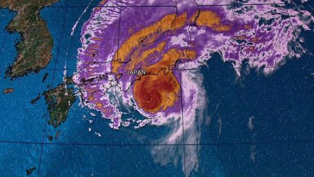 Japonia goditet nga tajfuni më i fuqishëm në 60 vitet e fundit