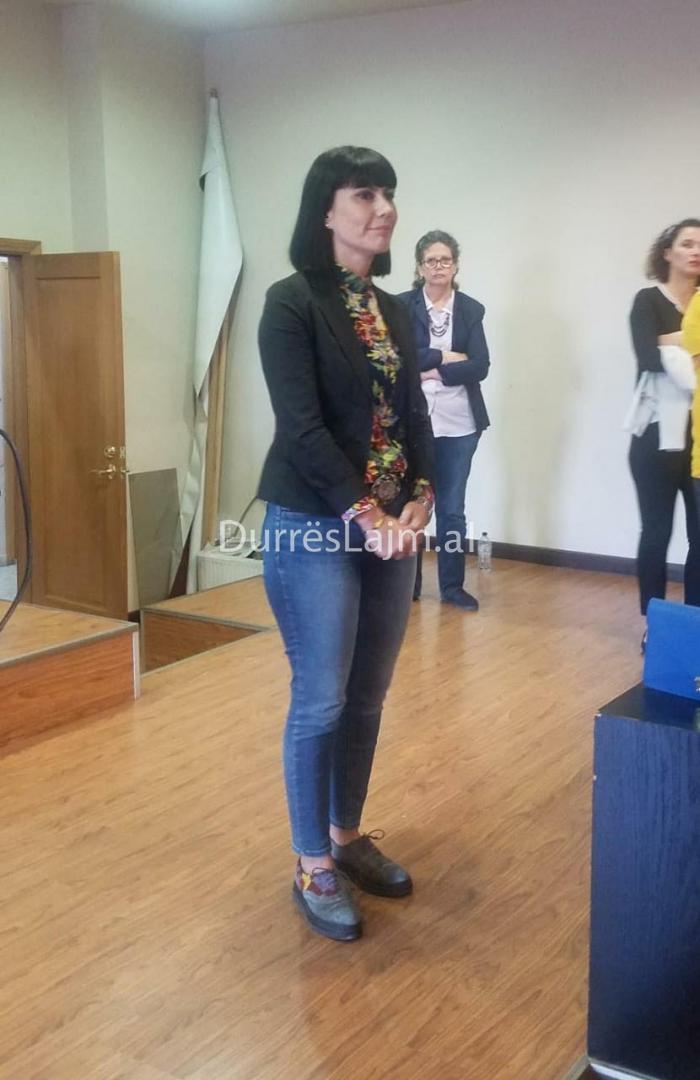 Kjo është sekretarja e re e Këshillit Bashkiak Durrës (FOTO)
