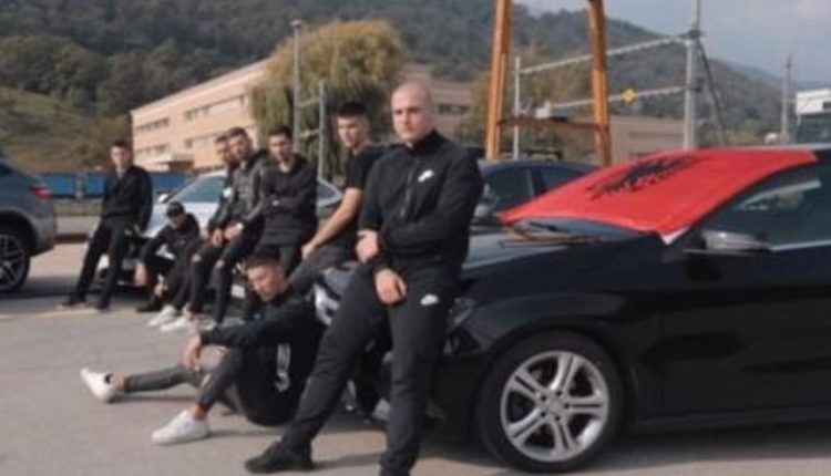 Reperi serb shfaqet me flamurin shqiptar në videoklipin e tij (VIDEO)