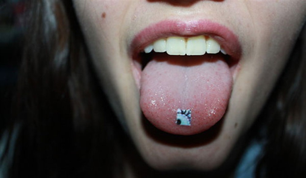 Adoleshentja gjen vdekjen në parking, konsumoi drogë në festë