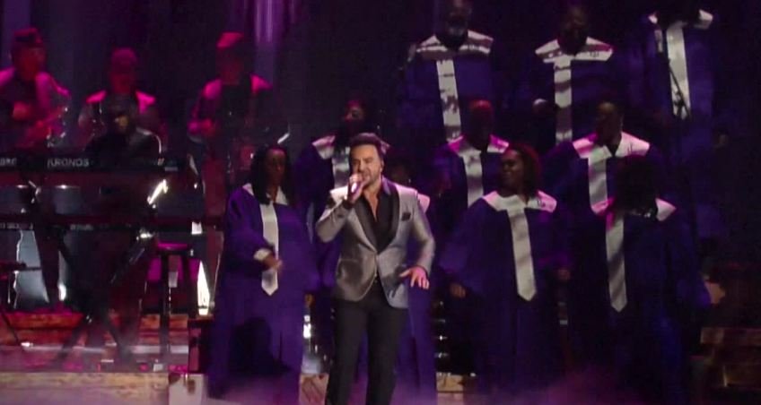 Ndahen “Latin Grammy”/ Triumfojnë Rosalia dhe Alejandro Sanz