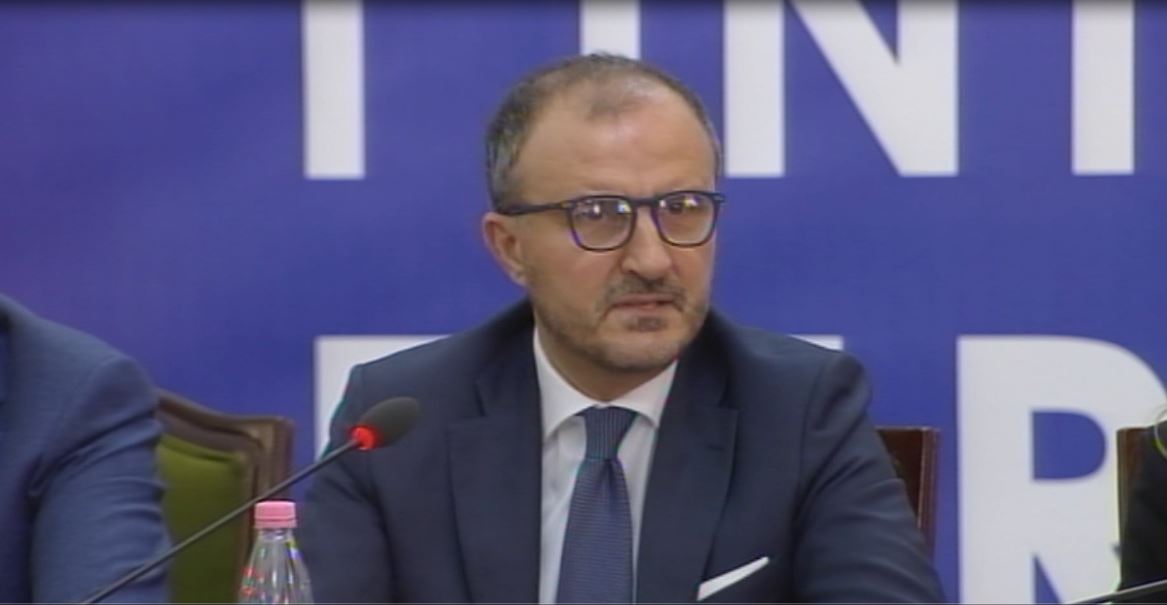 Thirrja e Sorecës: Lini konfliktet për Kushtetuesen, ngrini një institucion të besueshëm