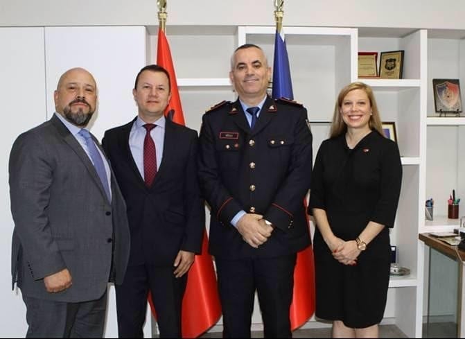 Konferencë kundër trafikut të drogës & të qënieve njerëzore, zyrtari i policisë kolumbiane në Tiranë