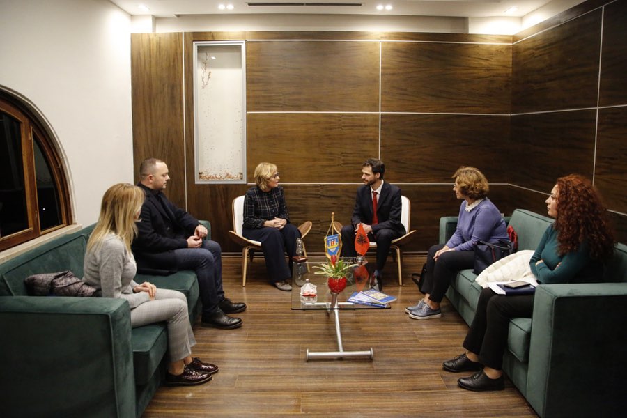 Kryebashkiakja Sako: Franca premton të shpëtojë Durrësin nga përmbytjet