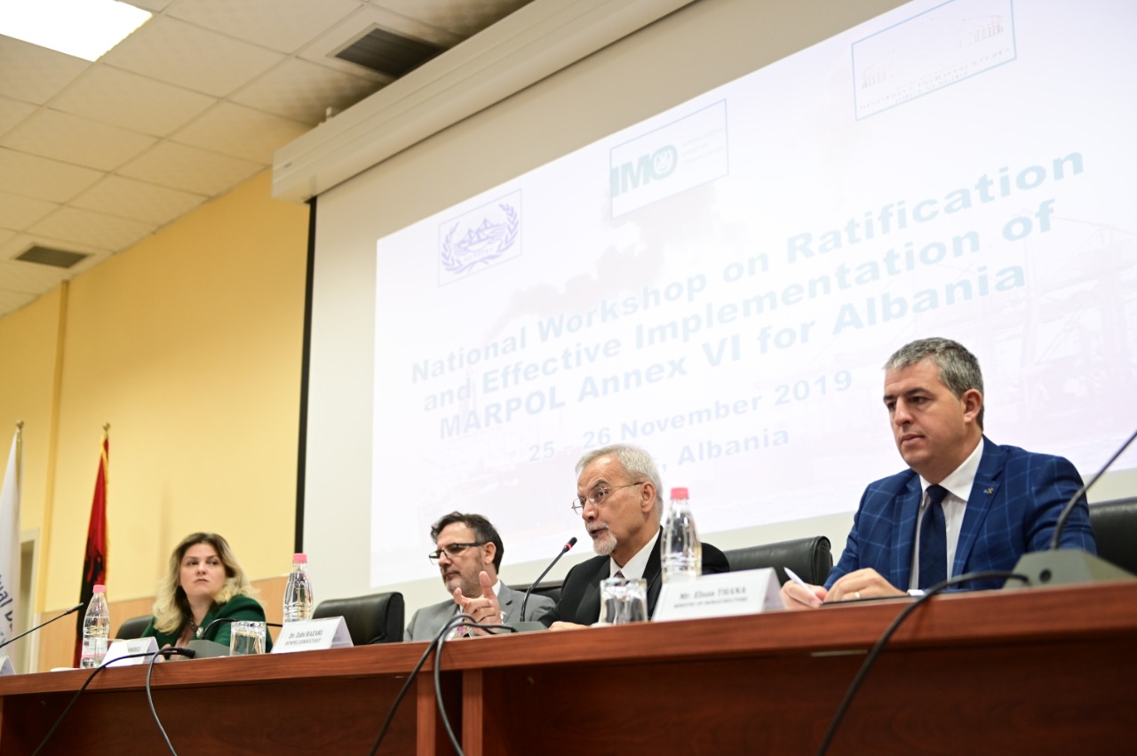 Durrës, organizohet në port seminar për mbrojtjen e ajrit nga emetimi i gazrave të anijeve