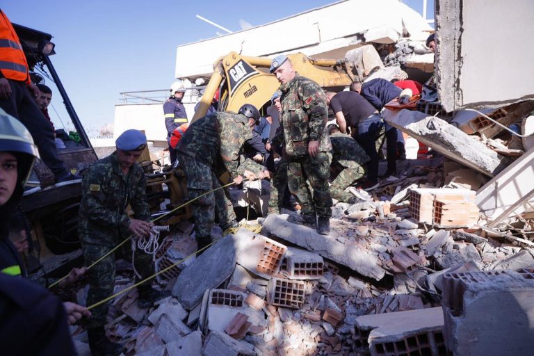 Shqipëria nën rrënoja, qeveria merr vendimin, nesër ditë zie kombëtare