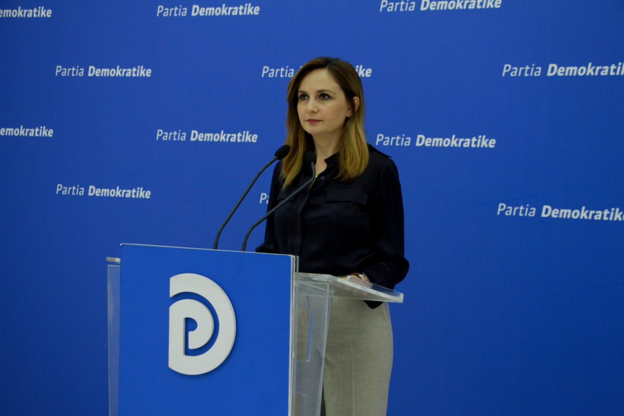 Raporti i BB-së për korrupsionin në Shqipëri, Tabaku: Tjetër këmbanë alarmi