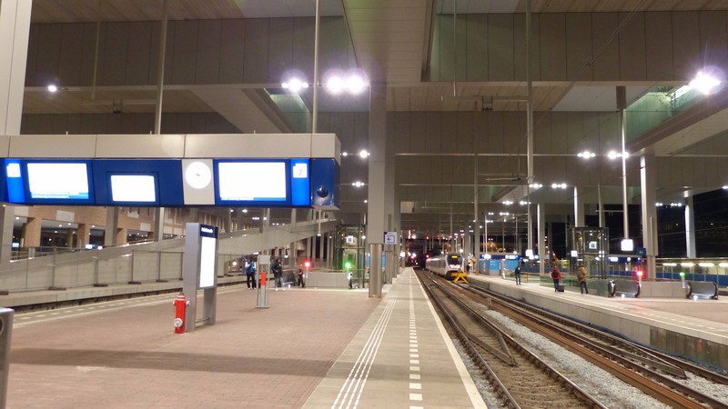Panik në një tren në Holandë, qëllojnë me armë, ndalohen 2 të rinjtë