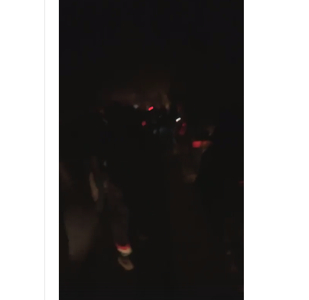 Pallati zë poshtë banorët, momentet kur nxirret nga gërmadhat djali i vogël  (VIDEO)