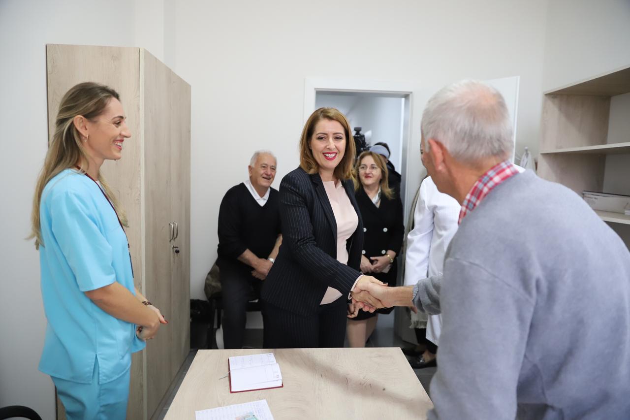 Qendër e re shëndetësore në Vaun e Dejës, Manastirliu: Rehabilitojmë 120 qendra me buxhetin e ri