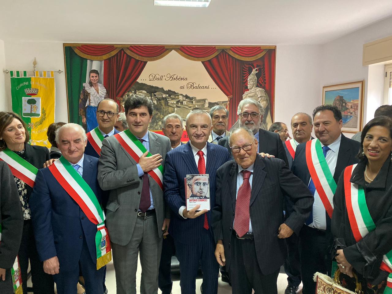 Mesazhi i Metës nga Kalabria: Botën e çojnë përpara njerëzit me personalitet të fortë