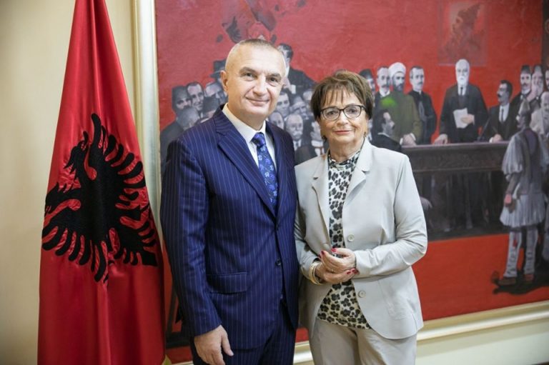 Presidenti Meta takon Doris Pack: Një mbështetëse e flaktë e Shqipërisë