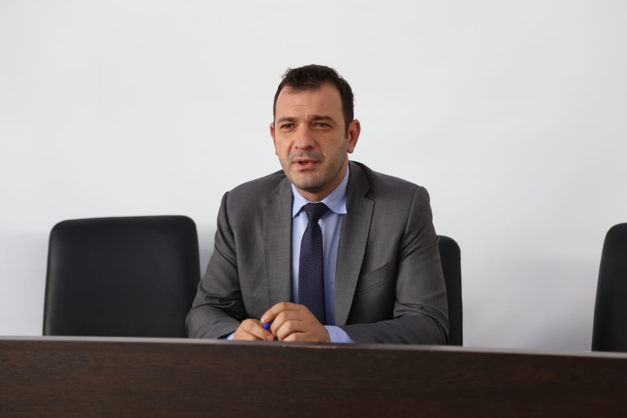 Mbrojtja nga diskriminimi/ Komisioneri Gajda ligjëratë të hapur me studentët e Durrësit