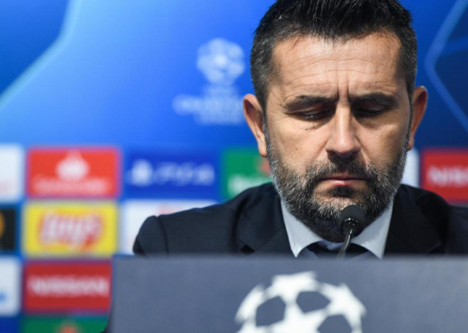 “VAR një copë m***”, trajneri i Dinamos shpërthen në akuza