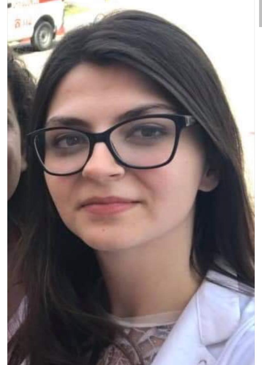 Kjo është studentja nga Durrësi, e afërme e djalit të kryeministrit Rama, të cilës ai i dedikoi një status