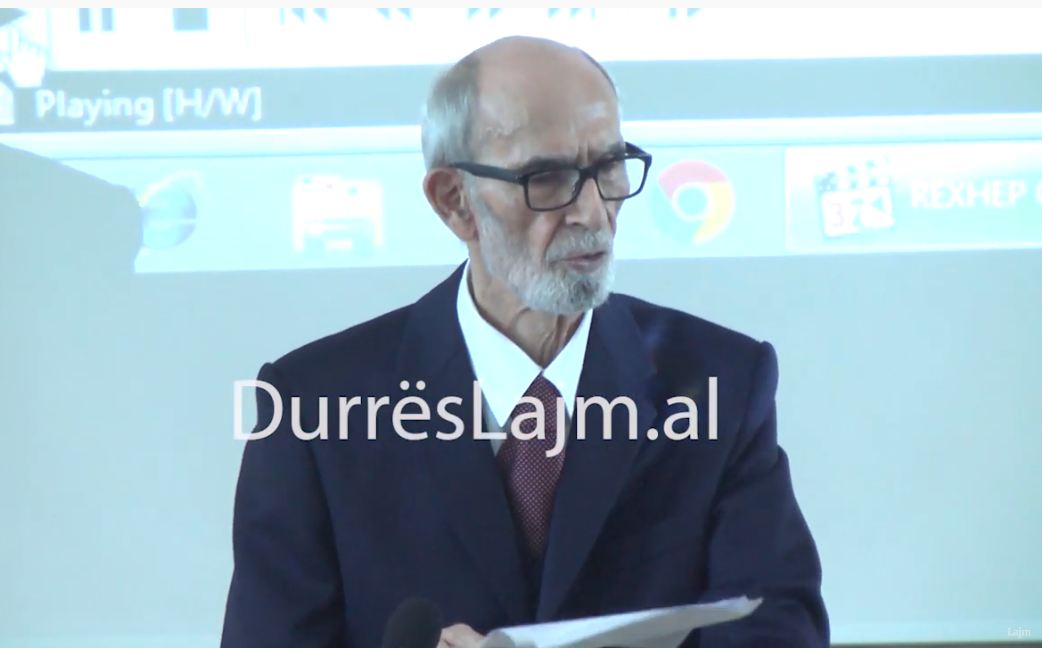 Nga Durrësi, akademiku Qosja shuplakë politikanëve shqiptarë e kosovarë: Oligarkë të korruptuar (VIDEO)