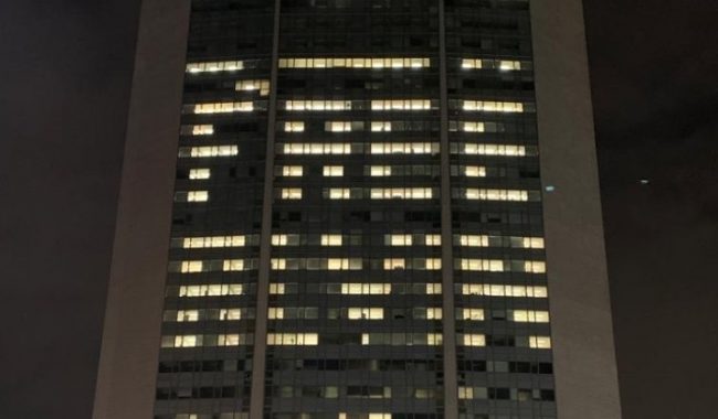 “Free Alvin”! Italia ndez kullën gjigante në Milano për të sjellë vogëlushin shqiptar në shtëpi