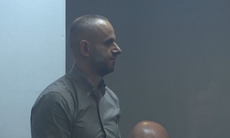 613 kg kokainë në Durrës/ Prokuroria kërkon 21 vite burg për Arbër Çekajn