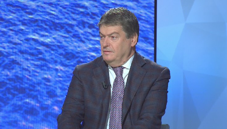 Ka të drejtë Rama apo Meta? Topi: Presidenti mbetet President, të mos vulgarizohet gjuha