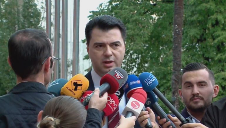 Arrestimi i Rrajës, Basha: Tregues i qartë i poshtërimit të PS-së, luftë mes bandave