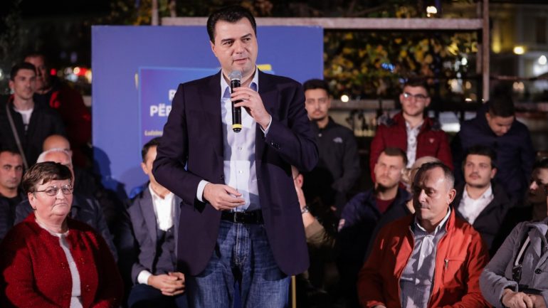 “Eliminimi i taksës Rama”, premtimet e Bashës për biznesin e vogël