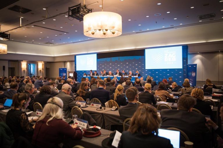 Basha në kongresin e PPE: Anëtarësimi i Shqipërisë në BE, fokusi kryesor i takimeve me drejtuesit europianë