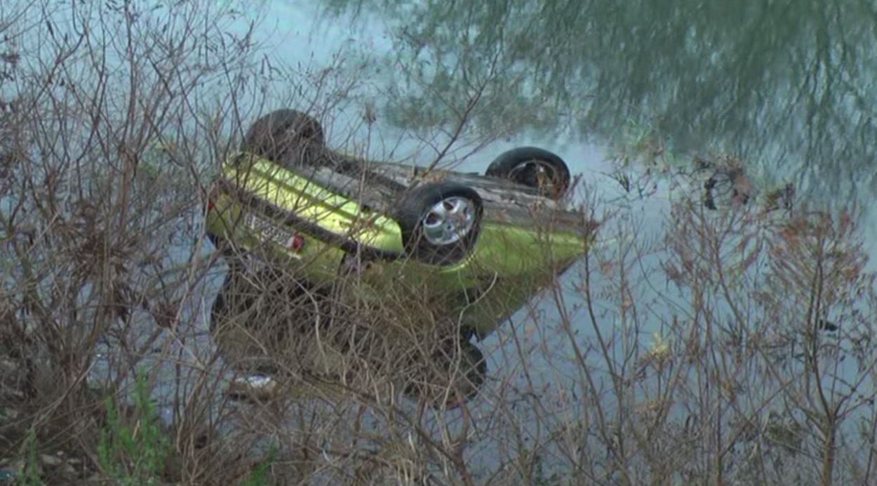 Makina përfundon në lumë, plagoset një grua