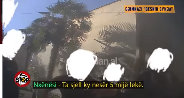 Nxënësit shesin lirisht hashash në shkolla