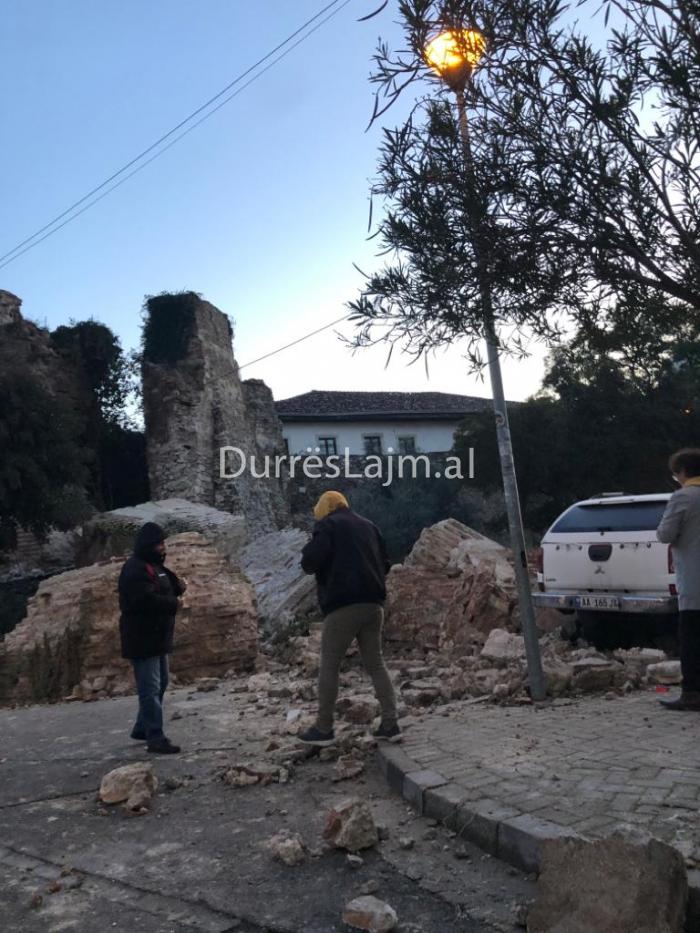 Rëndohet bilanci i tërmetit, Ministria e Mbrojtjes: 6 persona kanë humbur jetën