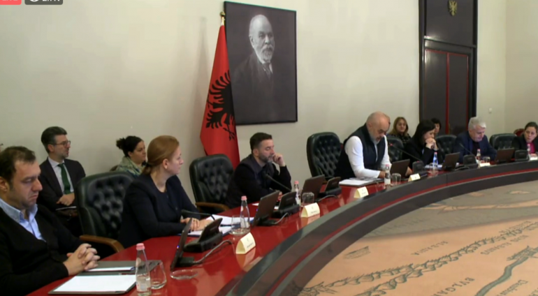 Rama shpjegon pse nuk shpalli 3 ditë zie