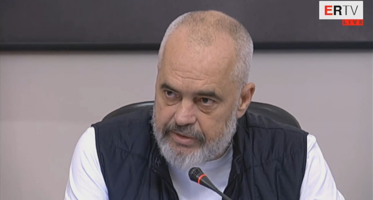 Rama: Familjet me viktima nga tërmeti do hyjnë urgjentisht në shtëpi të re