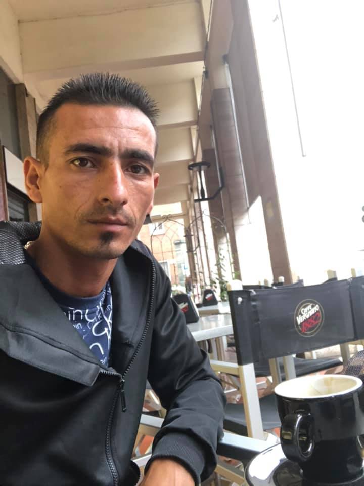 FOTO/ Viktima në Durrës ishte këngëtar nate, po fliste “live” me kamerë momentin e fundit