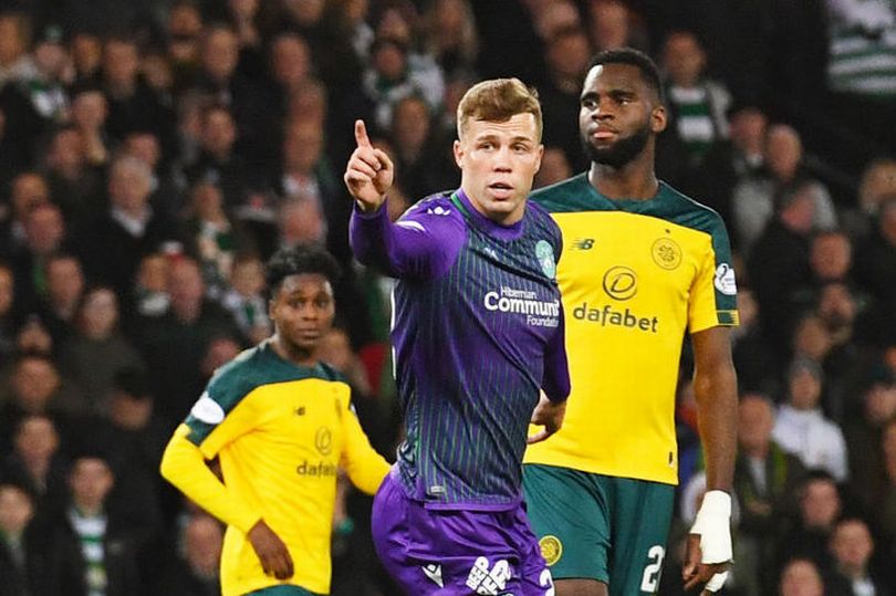 Florian Kamberi kuqezi, Reja e bindi