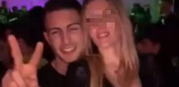 Futbollistin italian e dënojnë se bëri seks në tualet