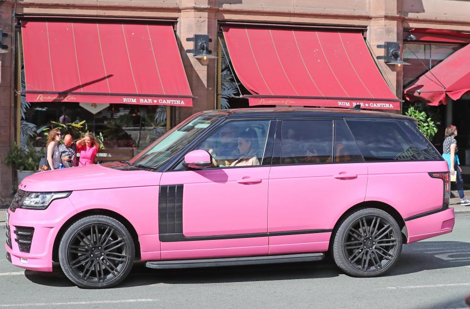 Moderatorja shet makinën, tregtari: S’mund ta besonim sa e pistë ishte