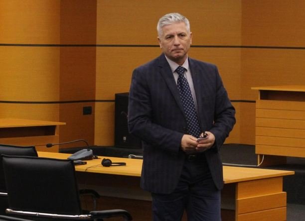 Konfirmohet në detyrë prokurori i Apelit në Vlorë