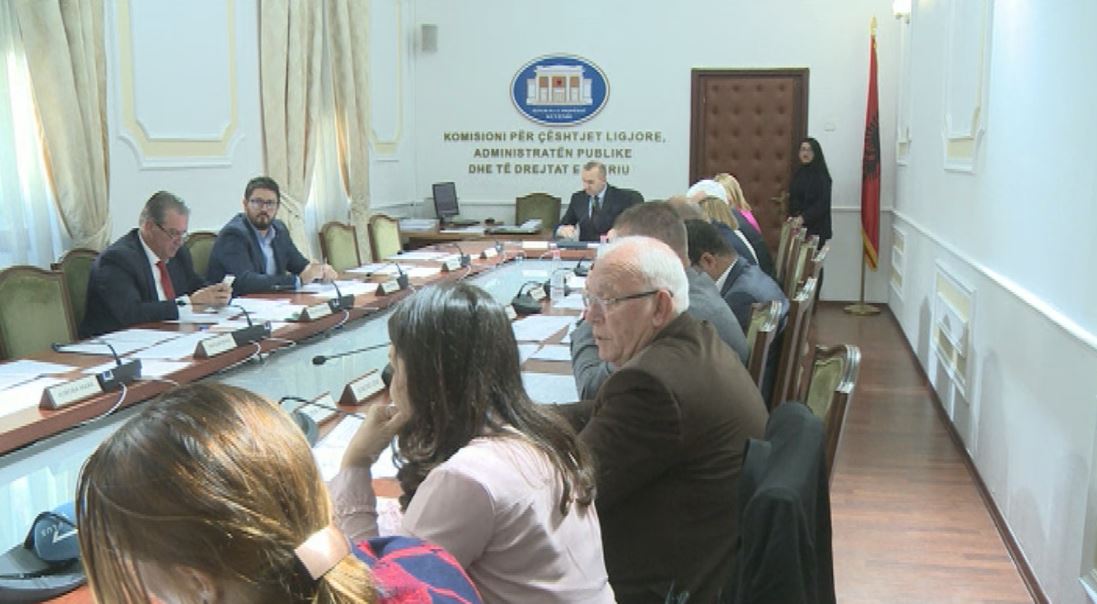 Vakanca në Kushtetuese/ Komisioni i Ligjeve çon për votim në Kuvend 3 kandidatë