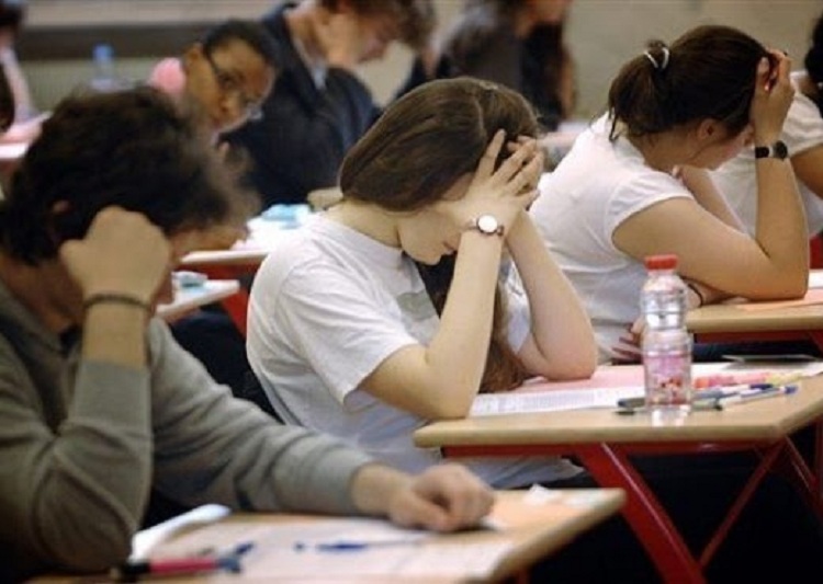 Bursa për nxënësit në Durrës, dokumentacioni dhe kriteret që duhet të plotësoni